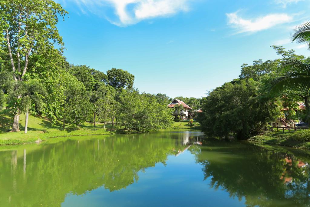 Nai Harn Baan-Bua Villas Exterior foto