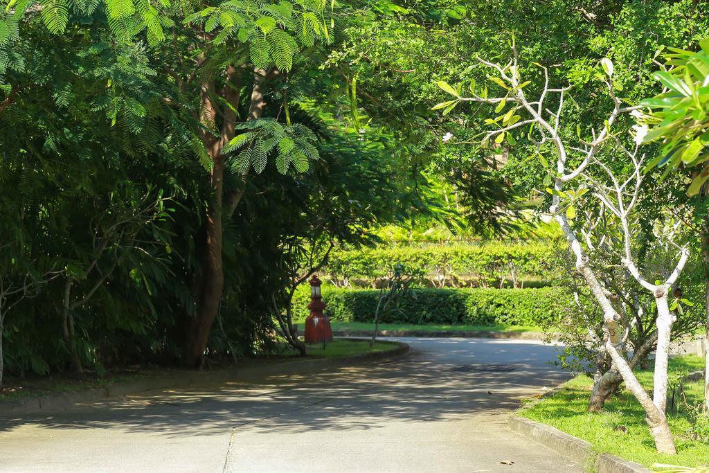Nai Harn Baan-Bua Villas Exterior foto